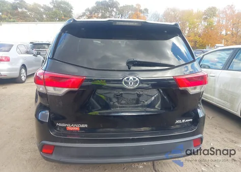2018 Toyota Highlander Xle from USA, damaged, VIN 5TDJZRFH3JS914155